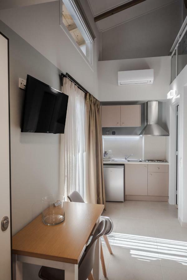 Stylish Studio Apartment - 8F House カラマタ エクステリア 写真